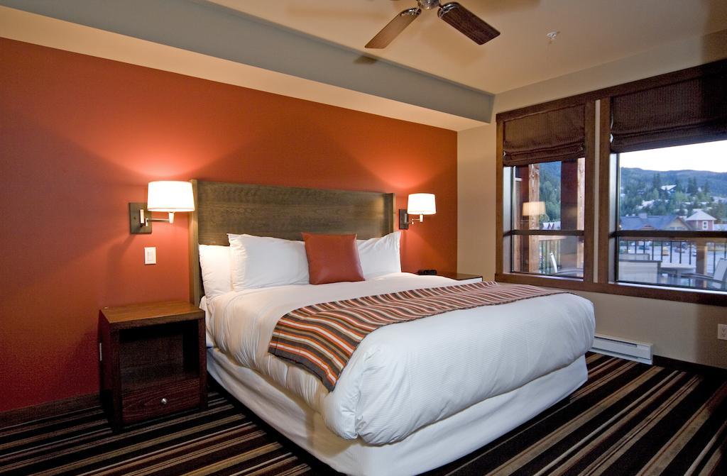 Отель Lodging Ovations Уистлер Номер фото