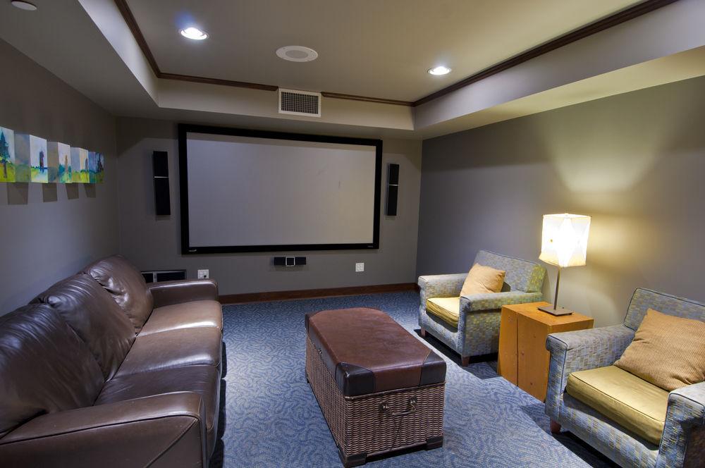 Отель Lodging Ovations Уистлер Экстерьер фото