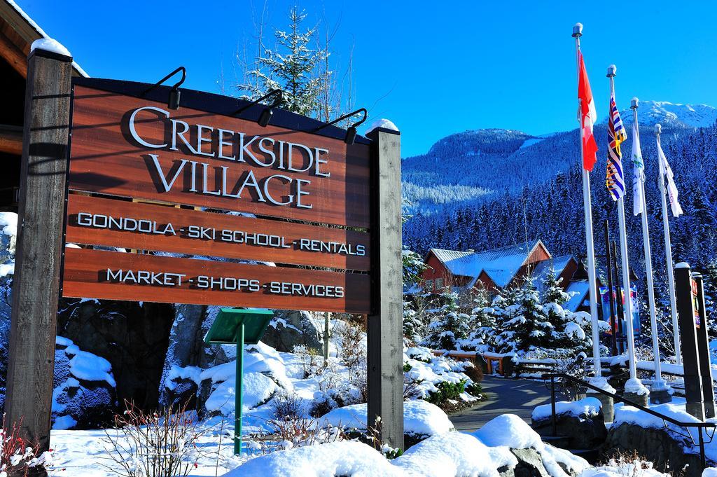 Отель Lodging Ovations Уистлер Экстерьер фото