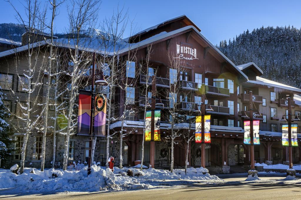 Отель Lodging Ovations Уистлер Экстерьер фото